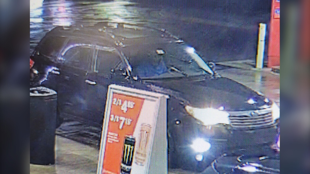 Halifax police search for vehicle of interest in vehicle-pedestrian collision investigation [Video]