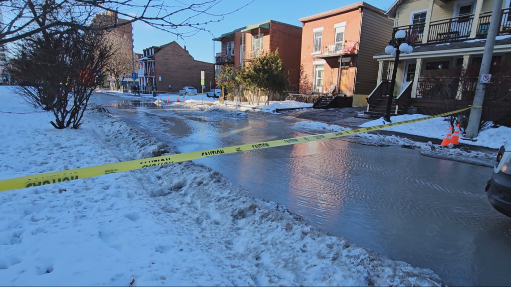 Watermain break in ByWard Market causes flooding [Video]