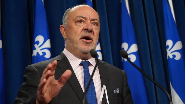 Quebec officially extends public health insurance coverage for Ukrainian refugees [Video]