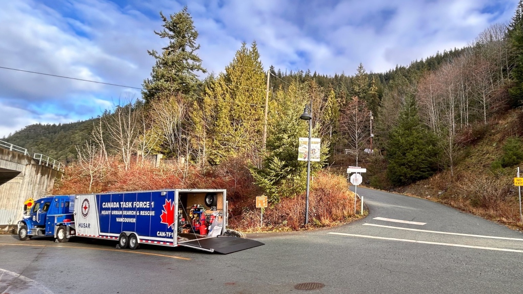 B.C. landslide: Home ‘displaced,’ 2 unaccounted for [Video]