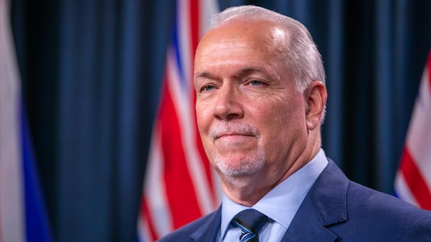 Former premier John Horgan remembered at memorial service for his dad jokes, humility and love of B.C. [Video]