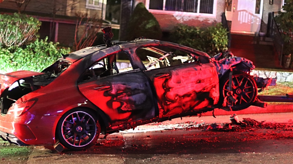 Burnaby news: Driver flees scene of fiery crash [Video]