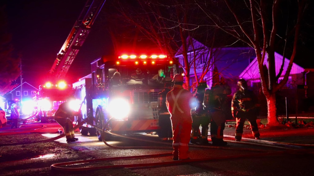 Amherstburg fire affects two houses [Video]