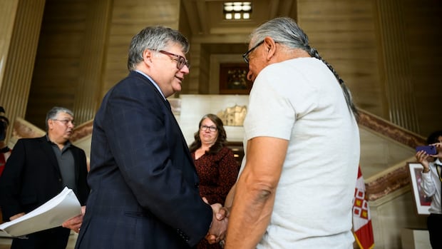 Talks on how many billions in annuities Canada, Ontario owe Robinson Superior First Nations begin this week [Video]