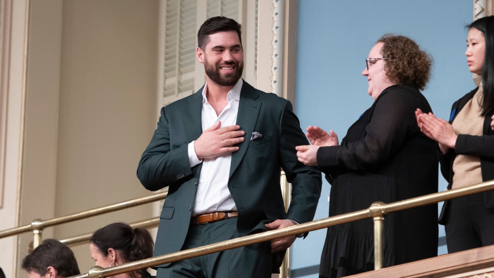 Order of Canada: Quebec doctors Laurent Duvernay-Tardif, Joe Schwarcz appointed [Video]