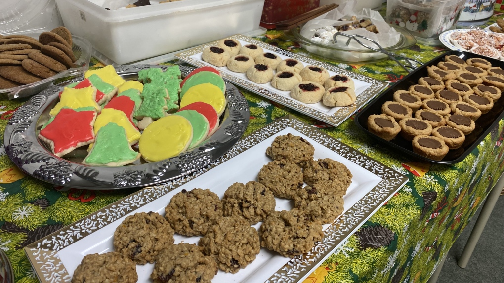 Seniors cookie exchange in N.B. aims to bring Christmas cheer, connections [Video]