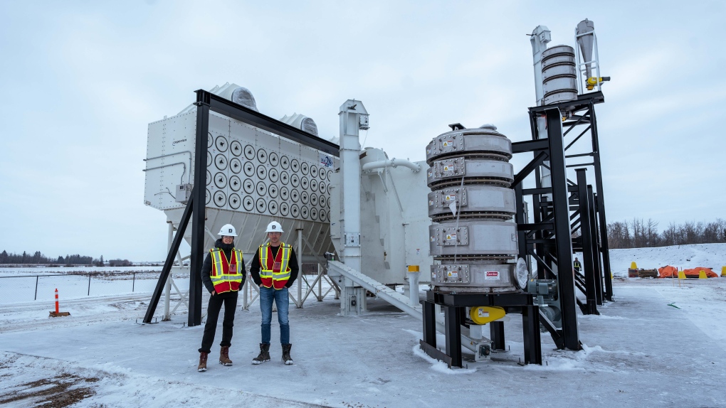 Bill Gates grant to fund Innisfail carbon capture project [Video]