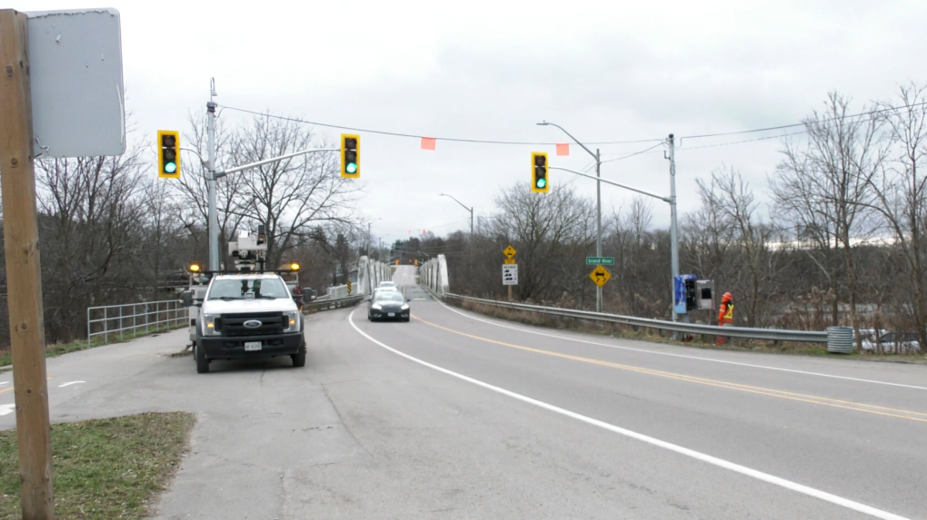 Traffic lights installed at Freeport Bridge in Kitchener [Video]