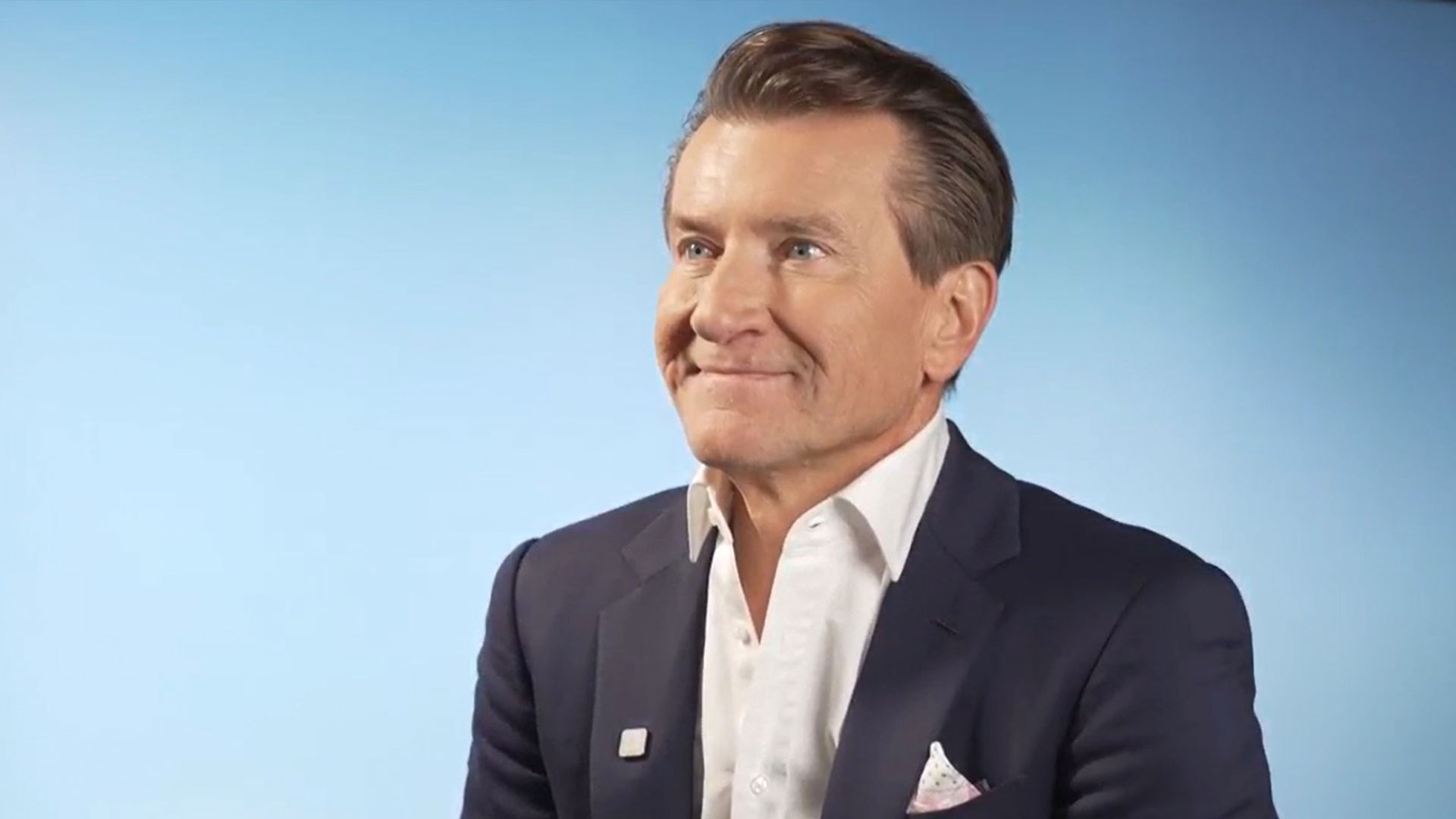 Robert Herjavec admits he was ‘jealous’ of Shark Tank co-star Mark Cuban – but meeting billionaire made him richer [Video]