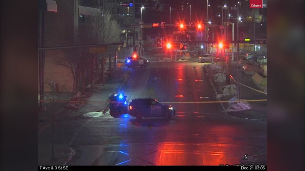 Search on for driver of SUV who struck pedestrian early Saturday on 3rd St. S.E. [Video]