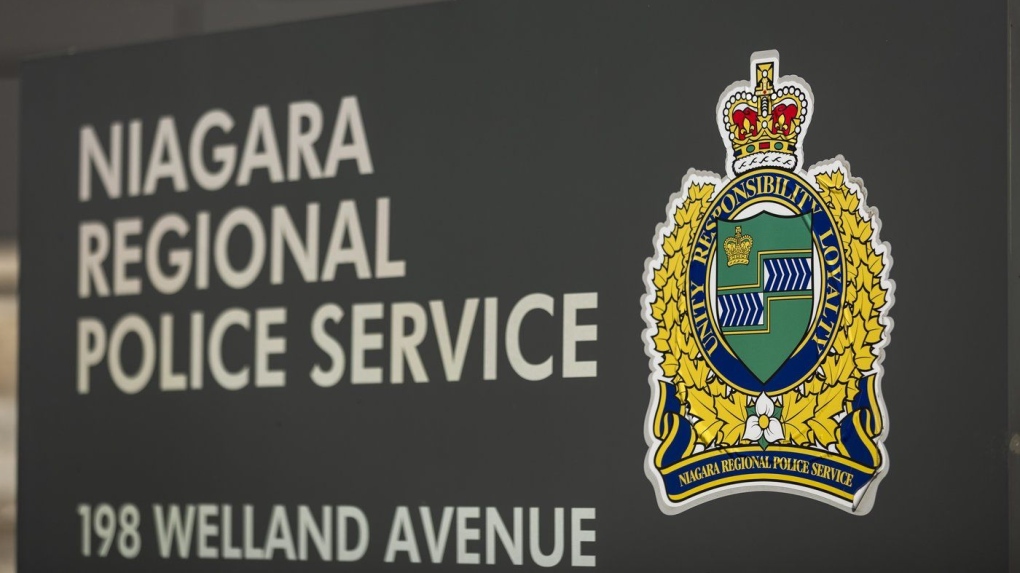 Niagara police investigating after teen dies in collision with snowplow [Video]