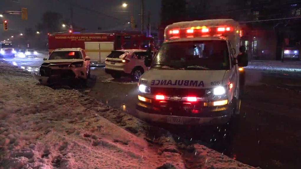 Two-car crash in North York leaves 1 person seriously injured [Video]