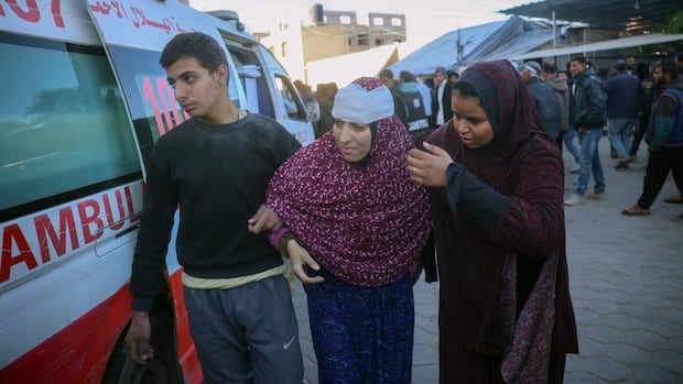 Israeli army forces patients out of a north Gaza hospital: medics [Video]