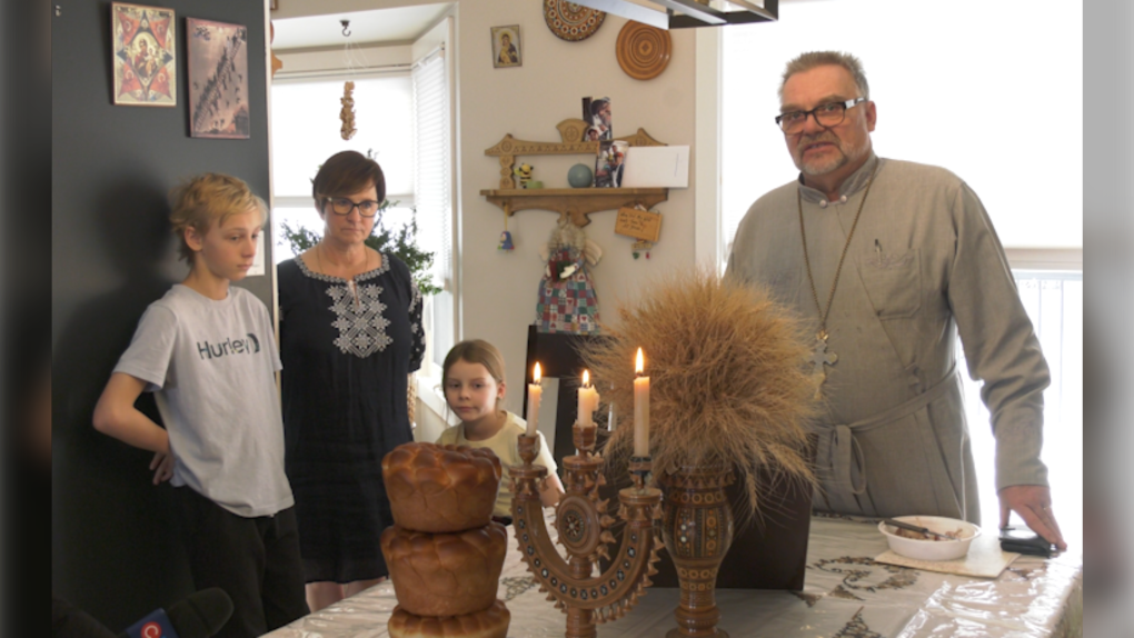 Saskatchewan residents embracing changes to Ukrainian Christmas [Video]