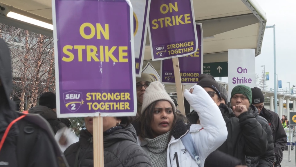 YVR janitors’ strike: Workers ratify new deal, end job action [Video]