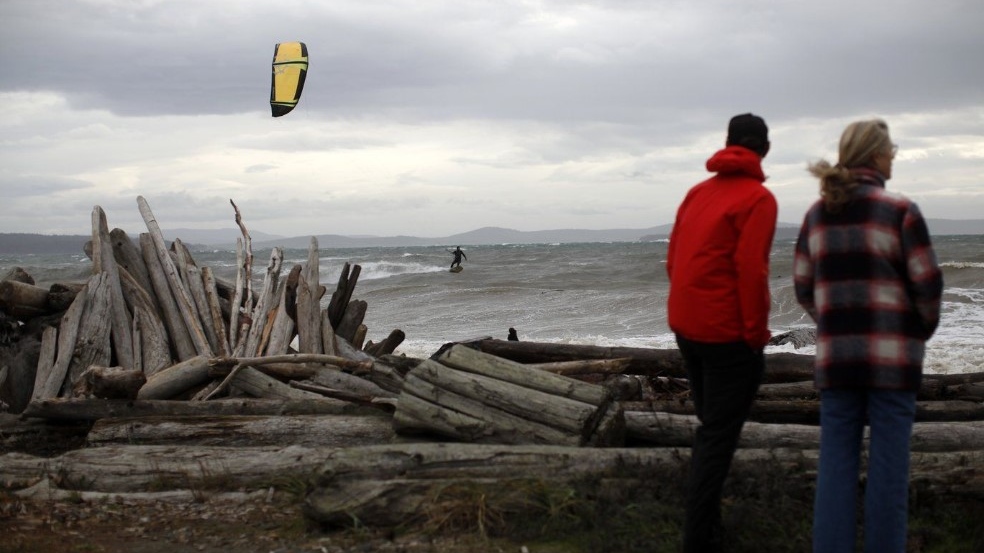 Thousands without power on Christmas as winds, rain continue in B.C. coastal areas [Video]