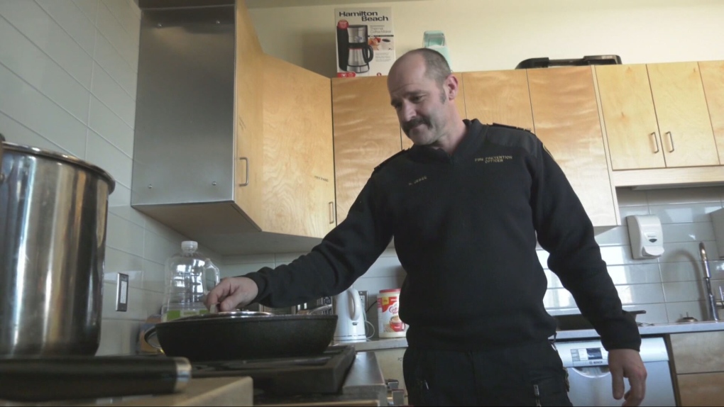 Lethbridge fire marshall Troy Hicks offers safety tips for home cooks [Video]