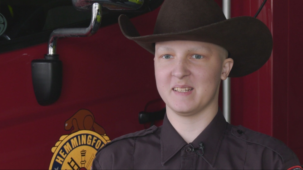 Quebec teen cancer patient gives to local fire department [Video]