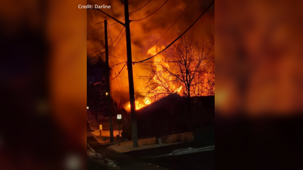 Fire rips through former Peter Hay Knife Company building in Cambridge [Video]