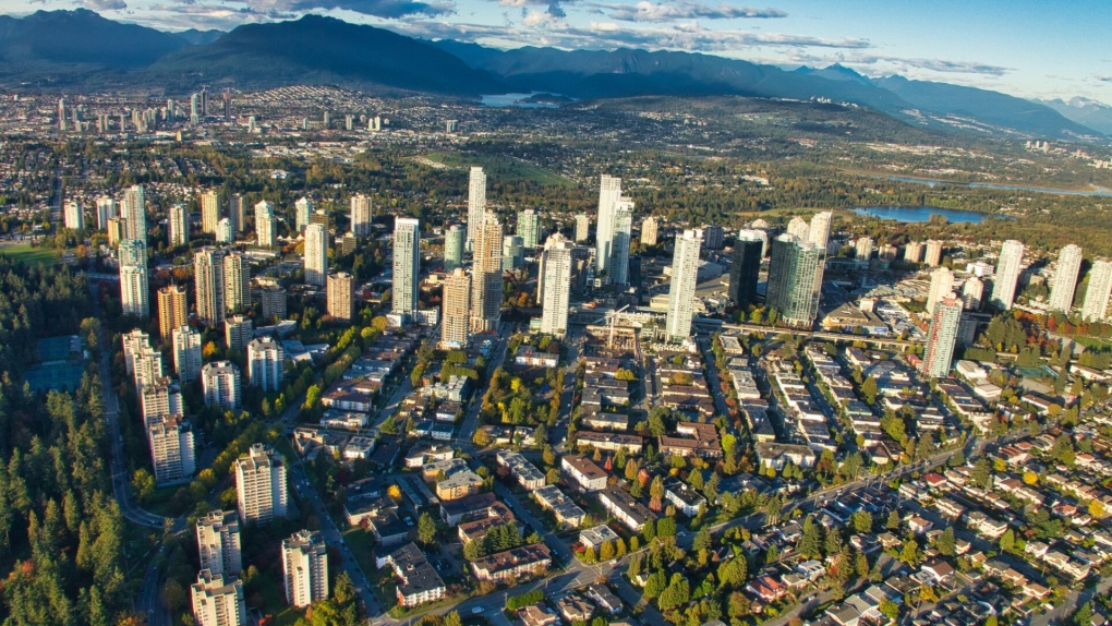 Multiple bystanders affected by Metrotown bear spray: RCMP [Video]