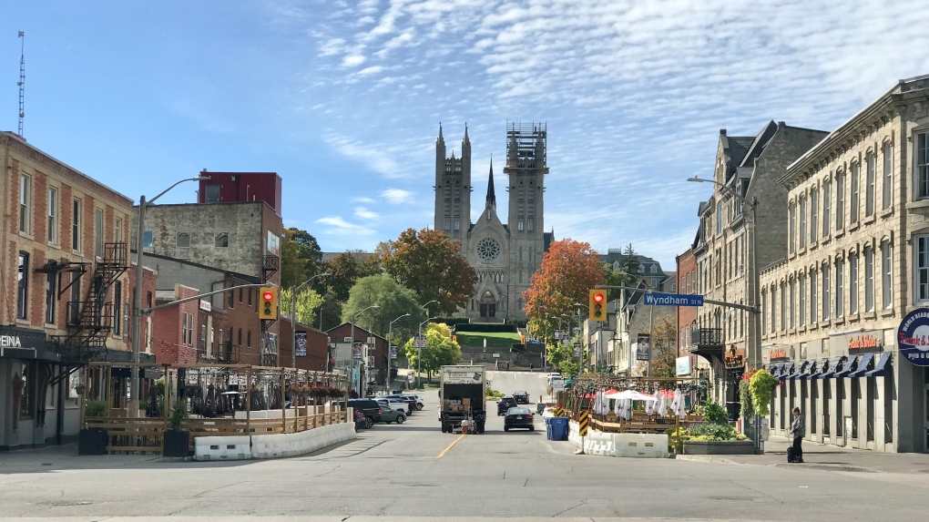 Man slashed with knife in downtown Guelph [Video]