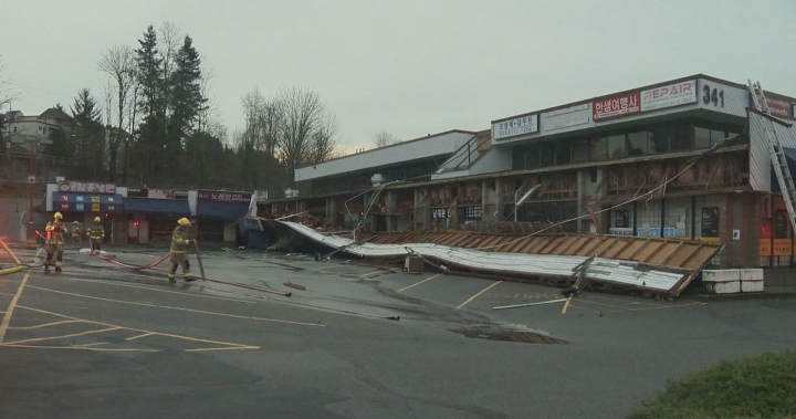 Cause of fire, possible explosion at B.C. strip mall remains under investigation – BC [Video]