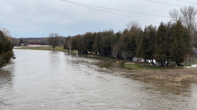 Flood warning issued for West Montrose [Video]