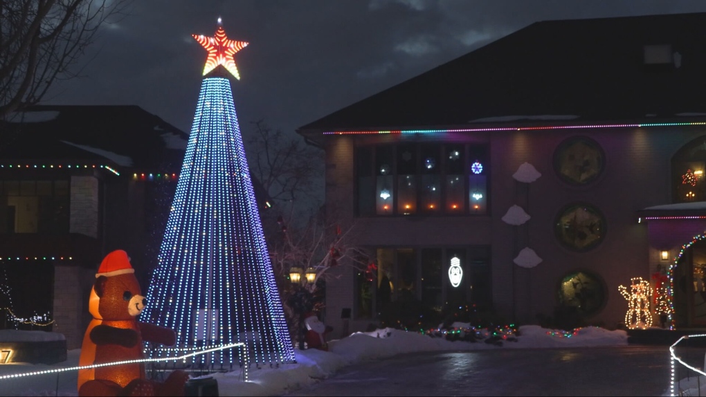 Winnipeg home named best decorated in their neighbourhood [Video]