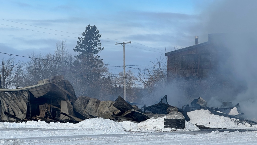 Saskatchewan village loses only grocery store due to fire [Video]