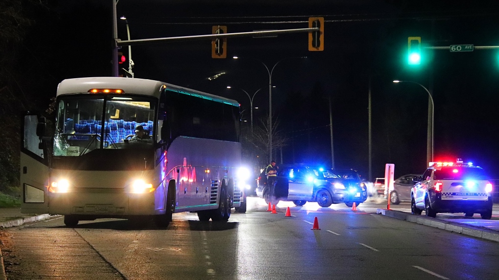 Pedestrian hospitalized after collision with tour bus in Surrey, B.C. [Video]