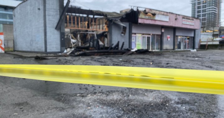 Surrey businesses destroyed in overnight fire at strip mall - BC [Video]