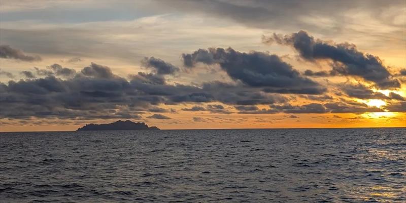 Cool brains needed for leaders, Ice for skippers at Point Nemo [Video]