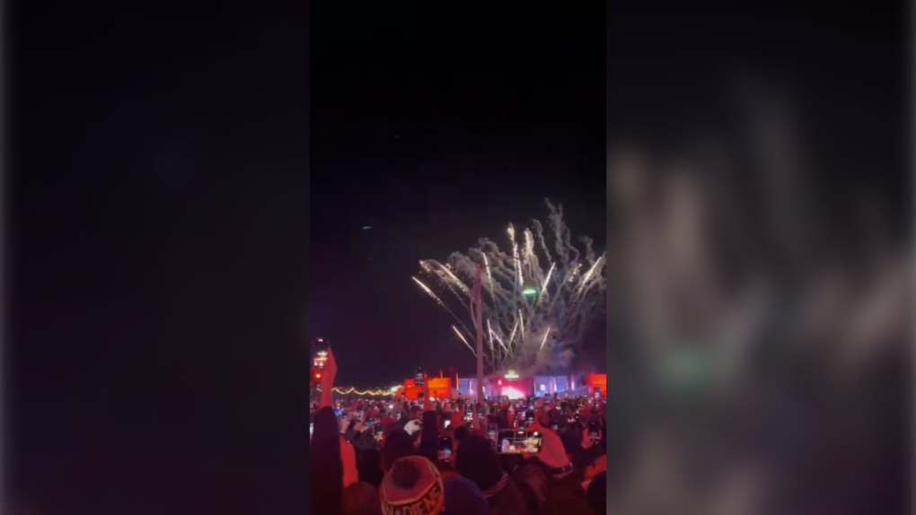 Organizer says Montreal New Year’s Eve fireworks show interrupted by ‘technical issue’ [Video]