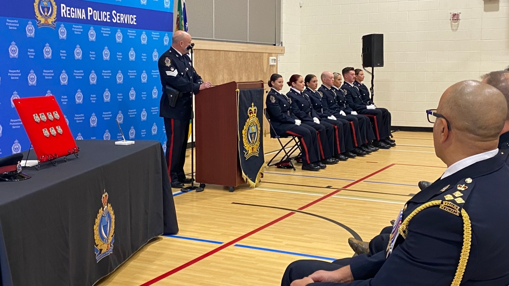 Regina Police Service swears in 7 new recruits [Video]