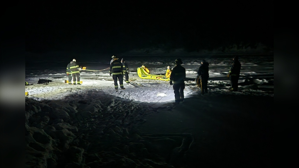 RCMP rescue two in northern Manitoba after snowmobile goes through ice [Video]