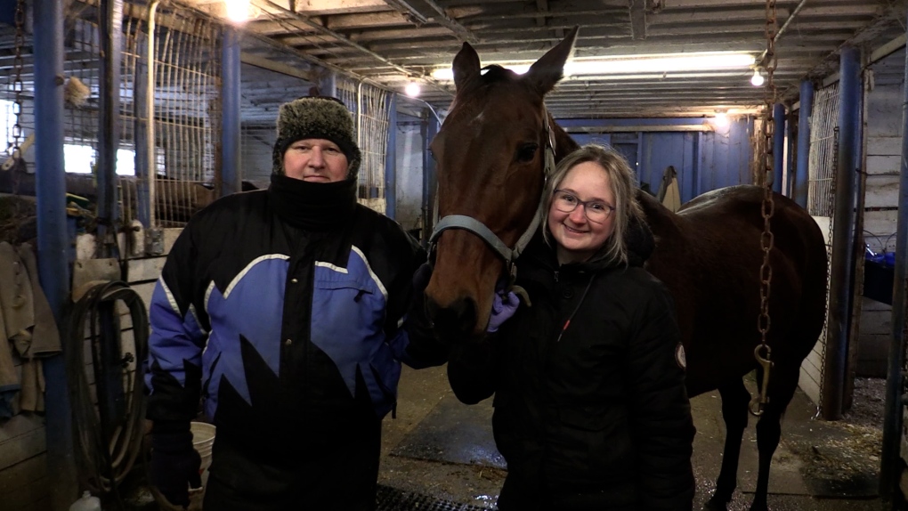 London father-daughter win big award with horse at Western Fair Raceway [Video]