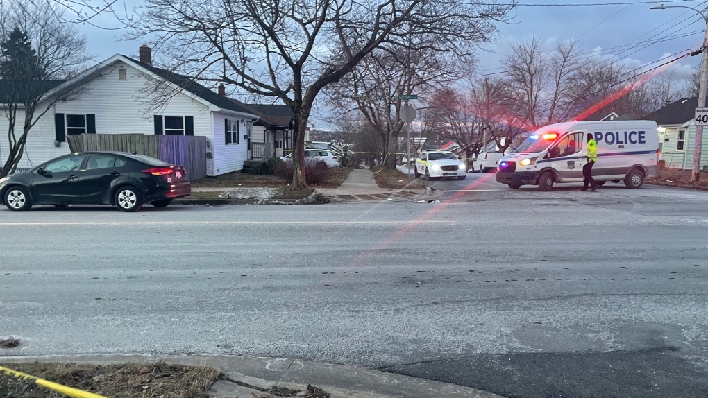 N.S. news: Pedestrian struck in Dartmouth Monday morning [Video]