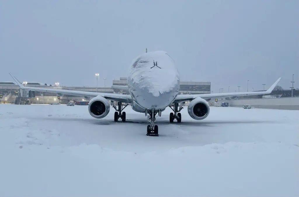 Snow cancels flights to major U.S. city from Toronto Pearson Airport in Mississauga, Ontario [Video]