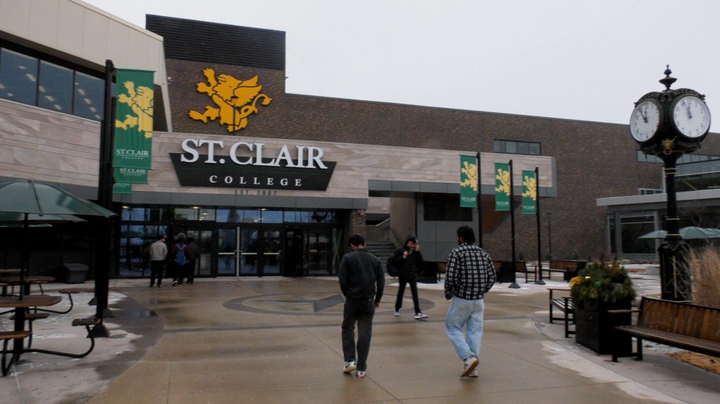 Reaction at St. Clair College as strike deadline looms [Video]