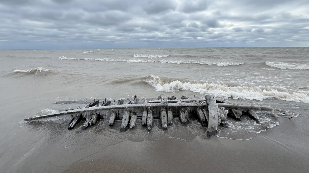 Remnants of possible 19th century schooner shipwreck wash up in Erieau [Video]