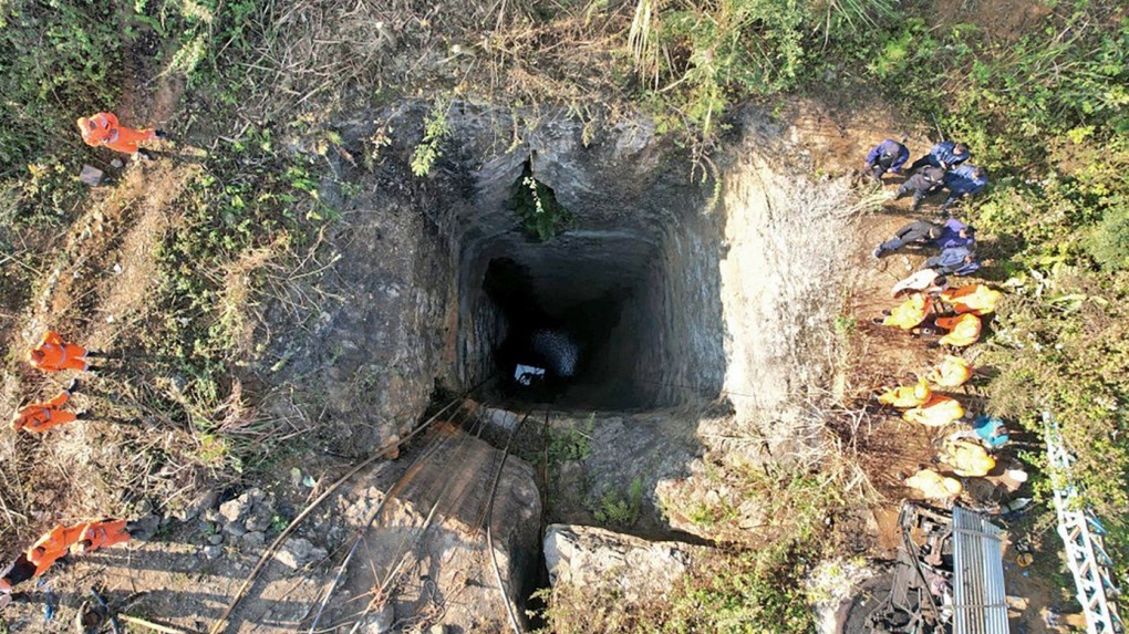 Flooded coal mine India: Army divers retried 9 bodies [Video]