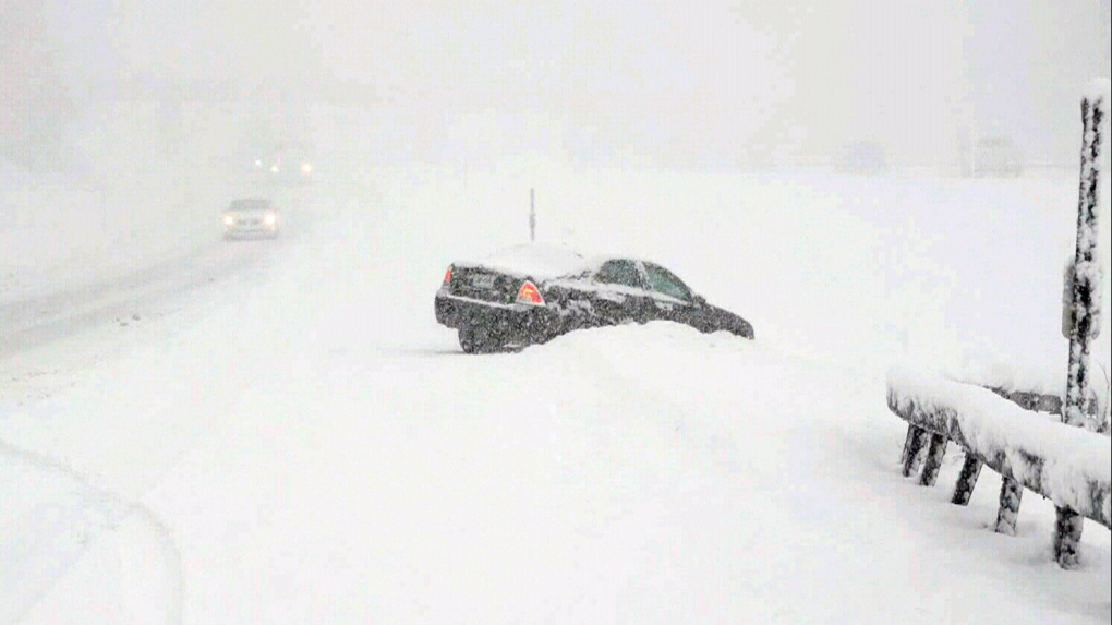 Blowing snow, icy temperatures causing accidents in Montreal [Video]