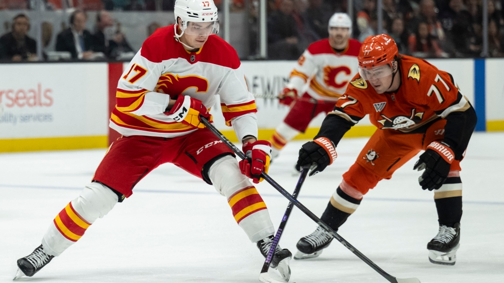 Calgary Flames beat Anaheim Ducks 3-2 [Video]