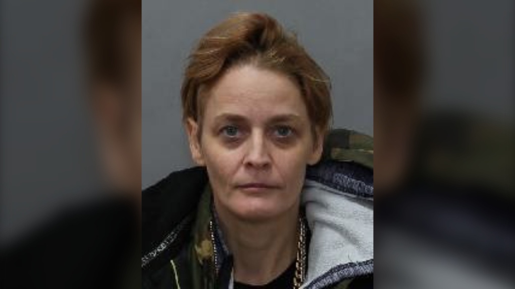 Toronto police charge woman who allegedly broke into apartment, stabbed victim [Video]