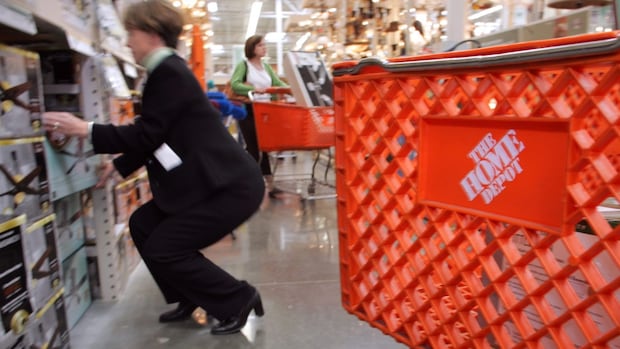 B.C. court approves class-action lawsuit about privacy over Home Depot receipts [Video]