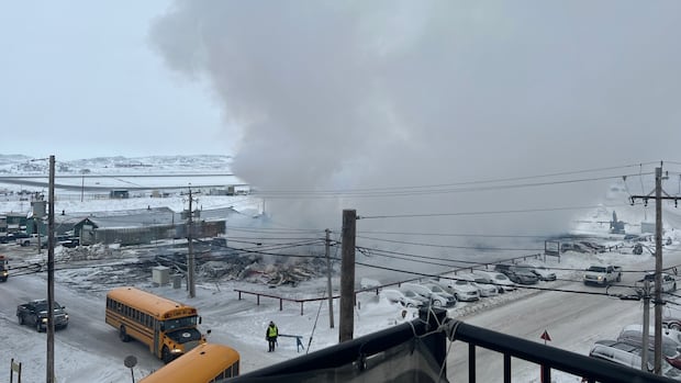 At least 36 people displaced after fire destroys apartment building in Iqaluit [Video]