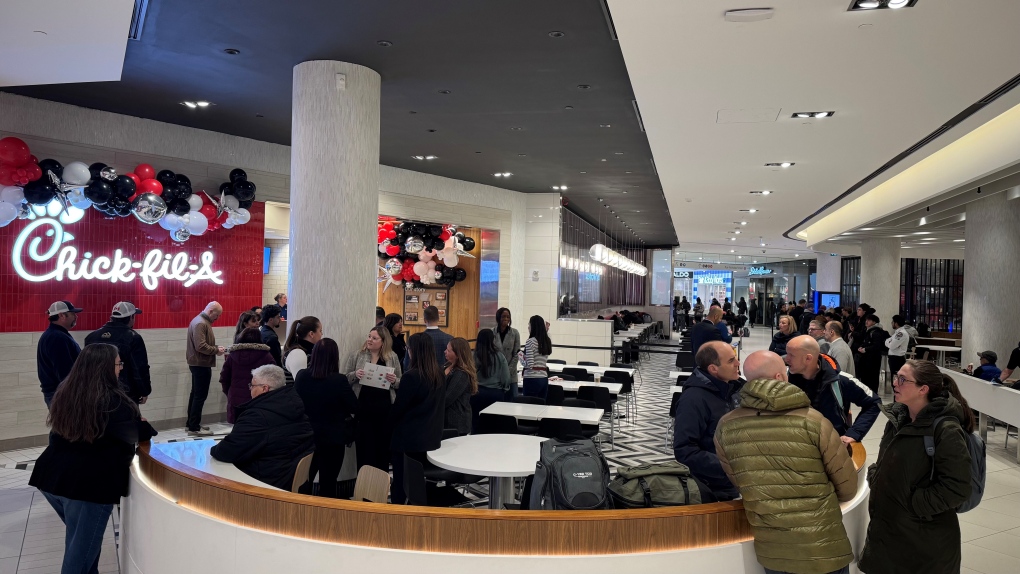 Chick-fil-A opens new restaurant in Ottawa