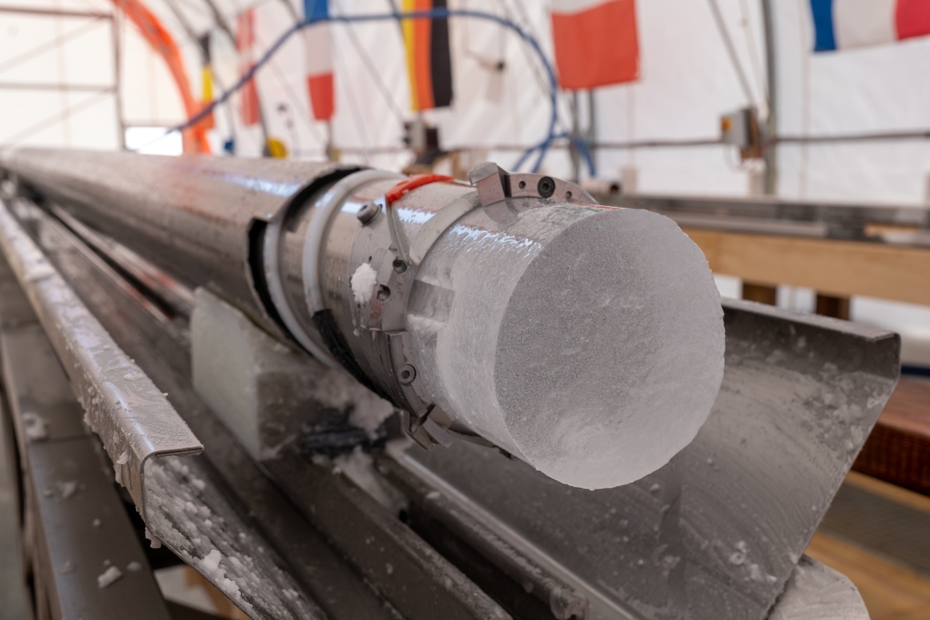 University of Manitoba professor part of ice core research in Antarctica [Video]