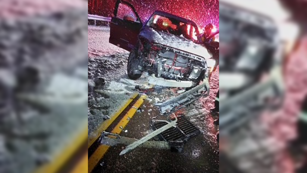 Elgin OPP lay charge after crash on Highbury [Video]