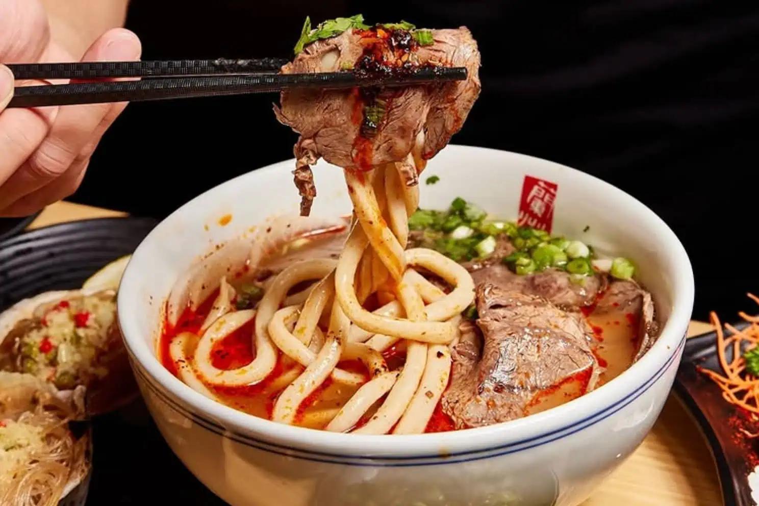 CLOSURE: Hand-pulled noodle restaurant permanently closes in Mississauga [Video]